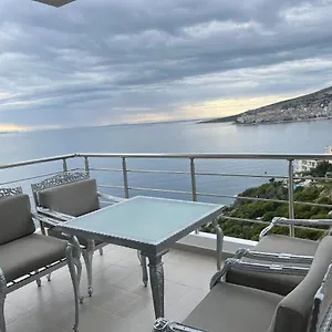 Lorenso Sarandë